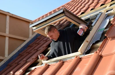 Pose de fenêtres de toit Velux à Orliac